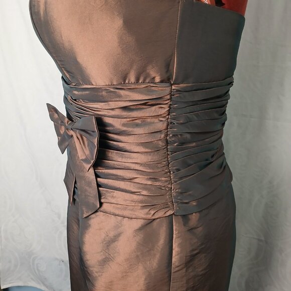 Classic Short Gown in Taupe w Copper highlights - Picture 3 of 5